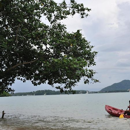 Baan Mai Beachfront Lone Island Phuket Eksteriør bilde