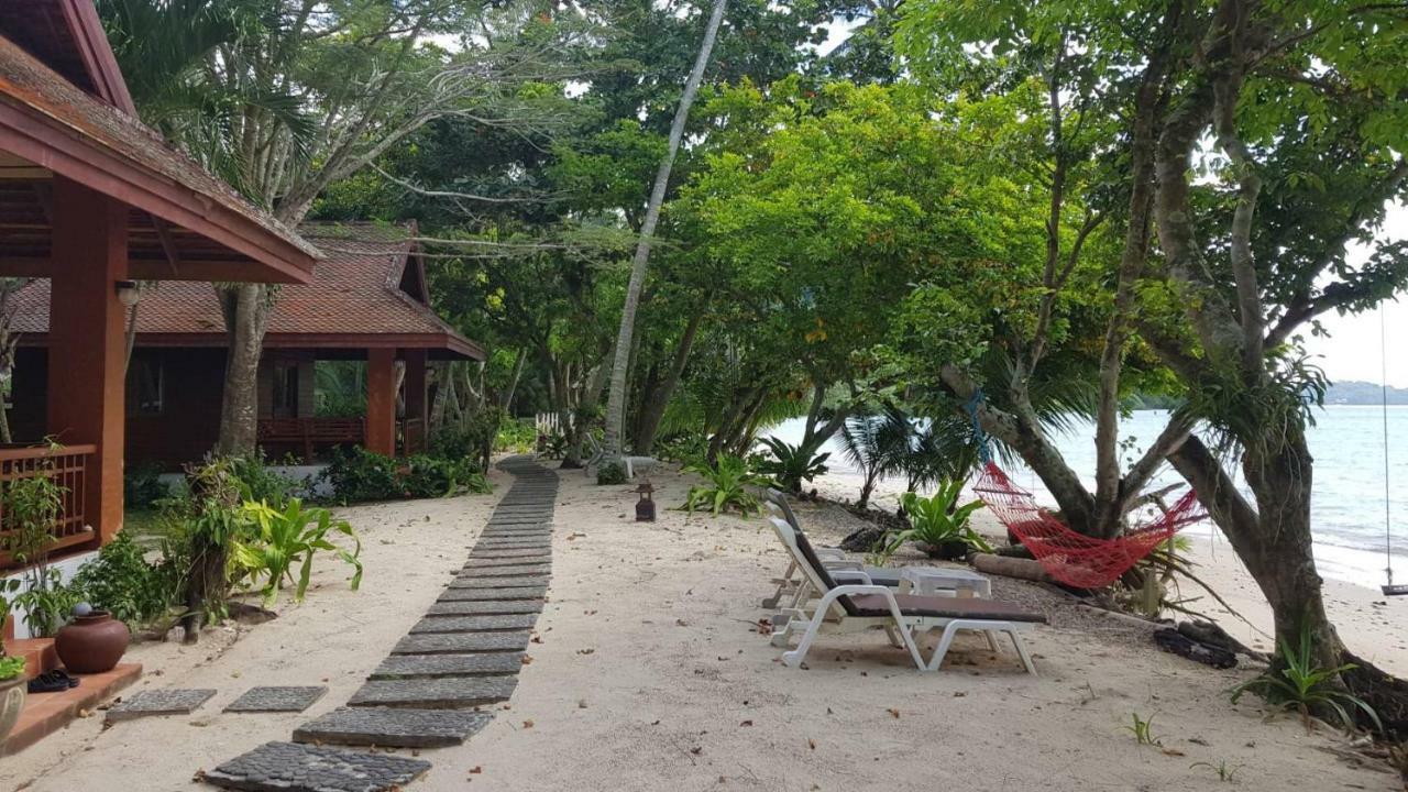 Baan Mai Beachfront Lone Island Phuket Eksteriør bilde