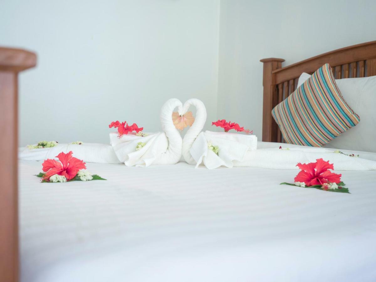 Baan Mai Beachfront Lone Island Phuket Eksteriør bilde