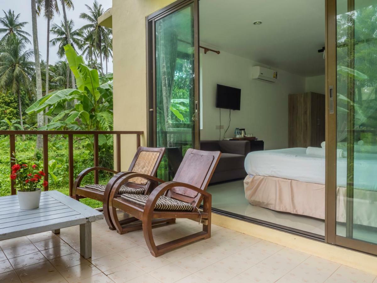 Baan Mai Beachfront Lone Island Phuket Eksteriør bilde