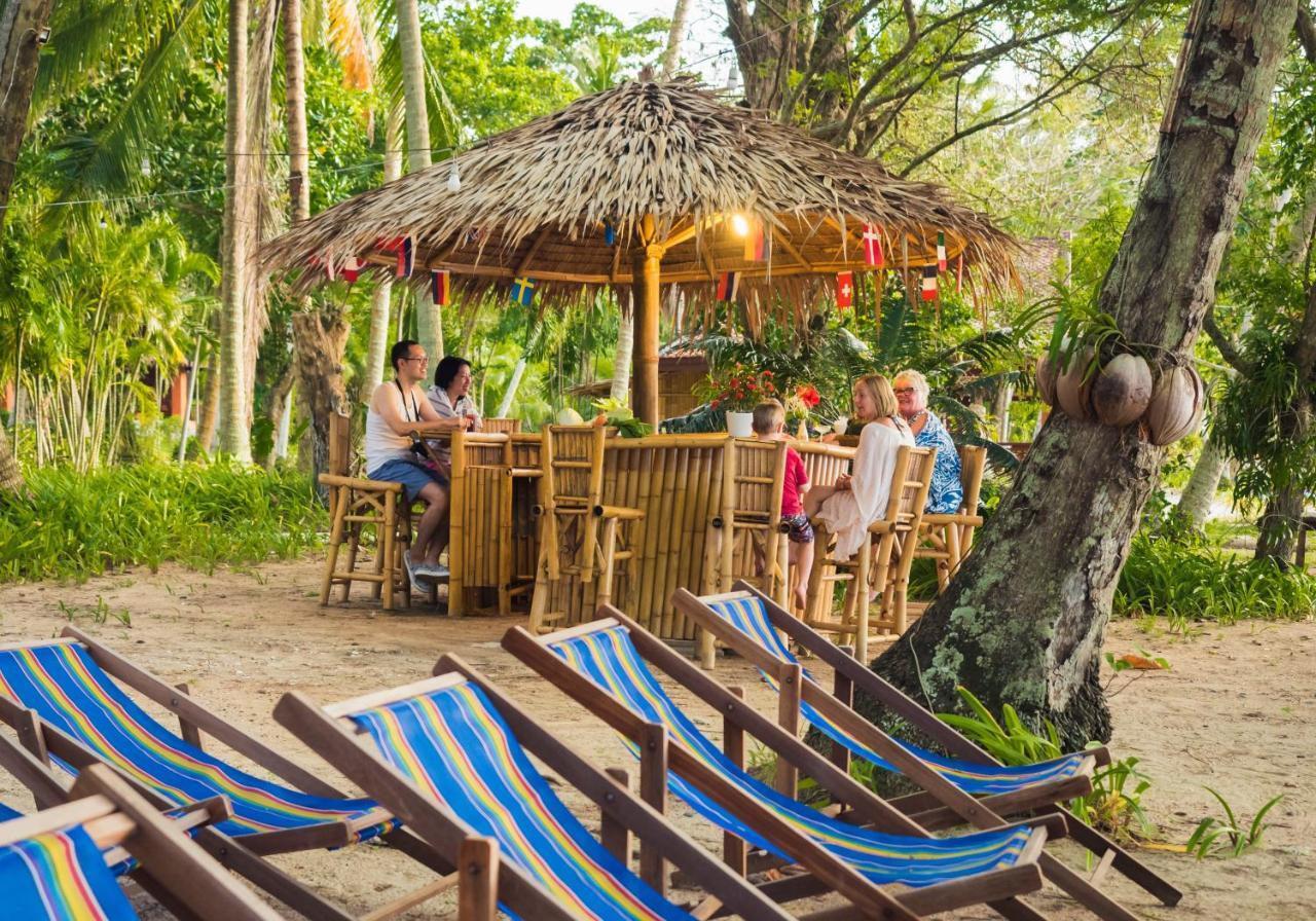 Baan Mai Beachfront Lone Island Phuket Eksteriør bilde