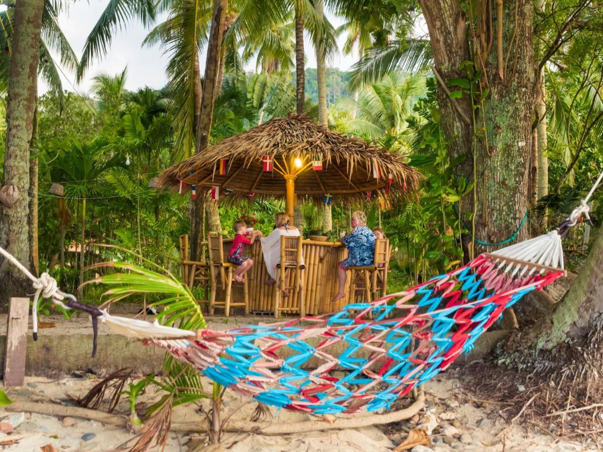 Baan Mai Beachfront Lone Island Phuket Eksteriør bilde