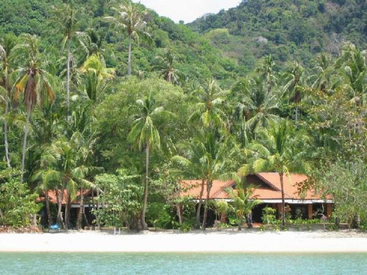 Baan Mai Beachfront Lone Island Phuket Eksteriør bilde