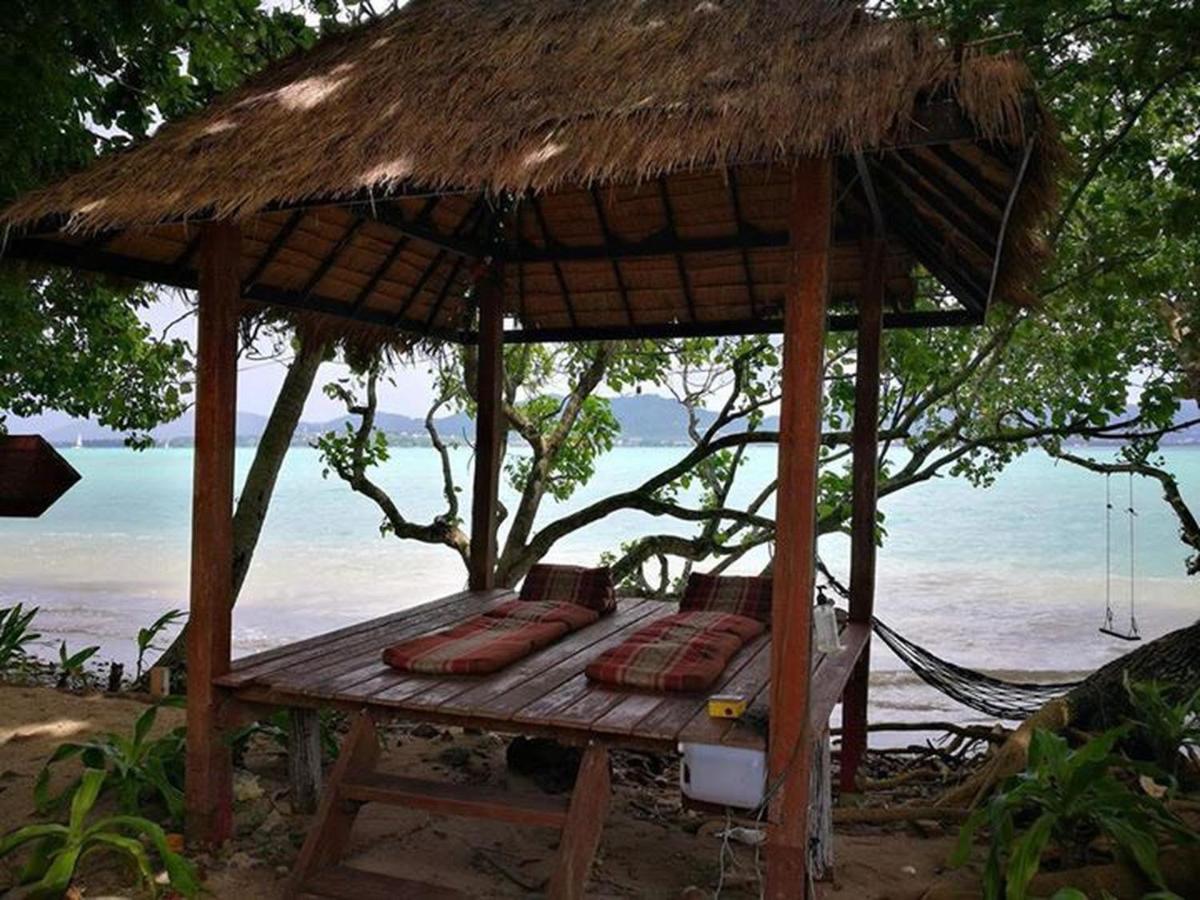Baan Mai Beachfront Lone Island Phuket Eksteriør bilde